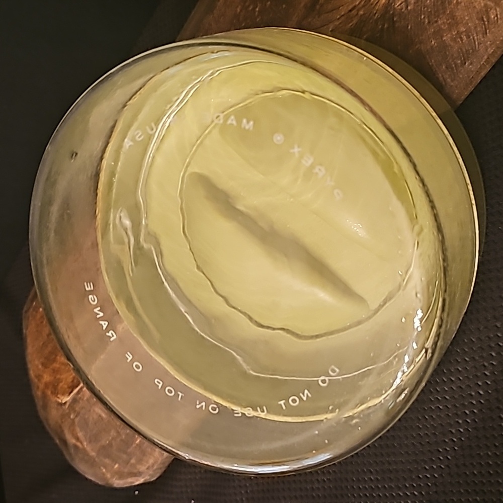 Pyrex Avocado Store and Stack - Picture 2 of 4